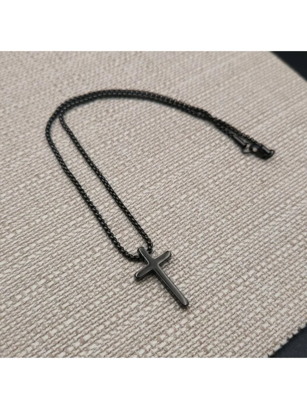 17 Inch Stainless Steel Crucifix Pendant Chain Necklace A8088